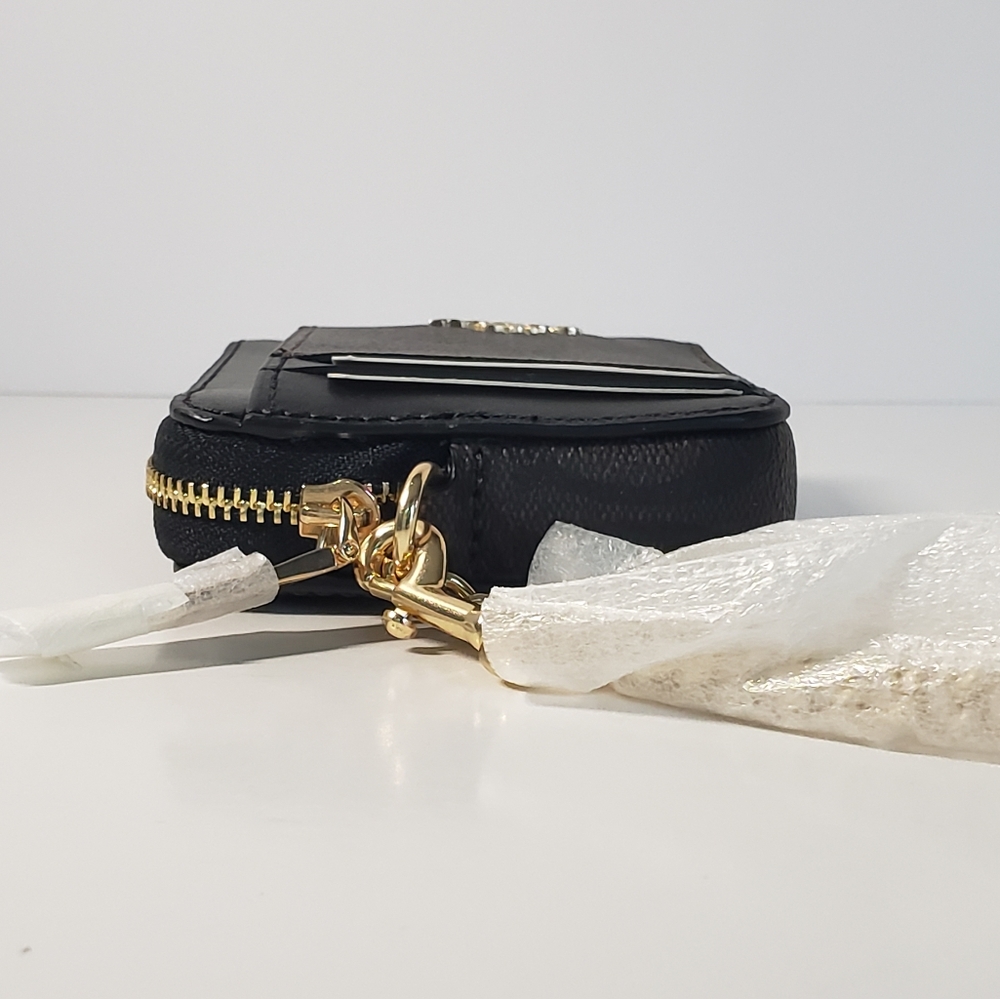 ❤COACH  | Card Case with Chain Strap in Signature Canvas - Picture 8 of 13